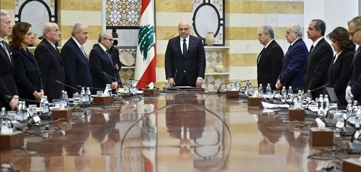 مجلس الوزراء77