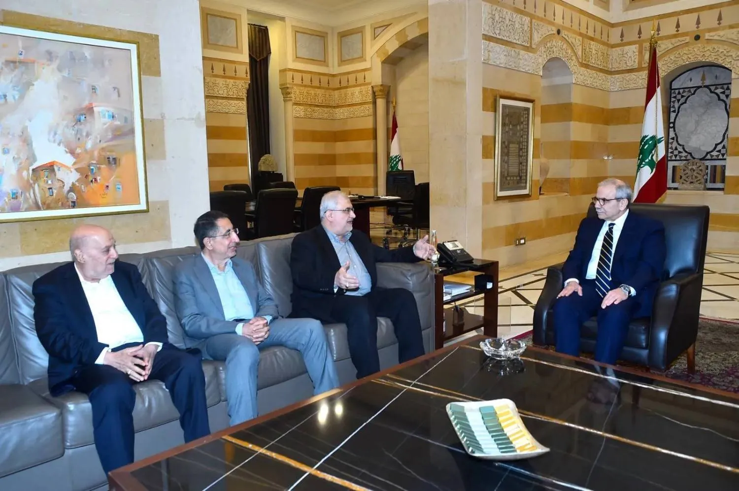 «الحزب» يركّز سهامه على سلام ويتجنب مواجهة عون