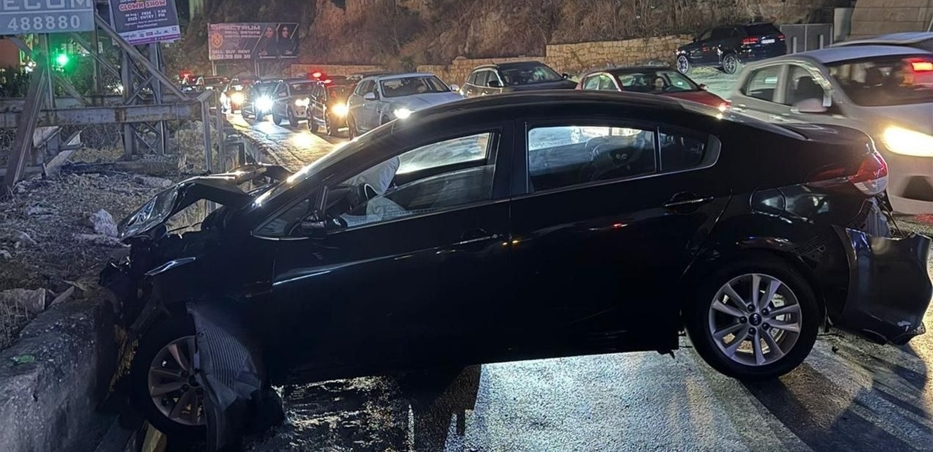 IMG_2844 بالفيديو- حادث مروّع في المنصورية.. سيارة تصطدم بمركبات!