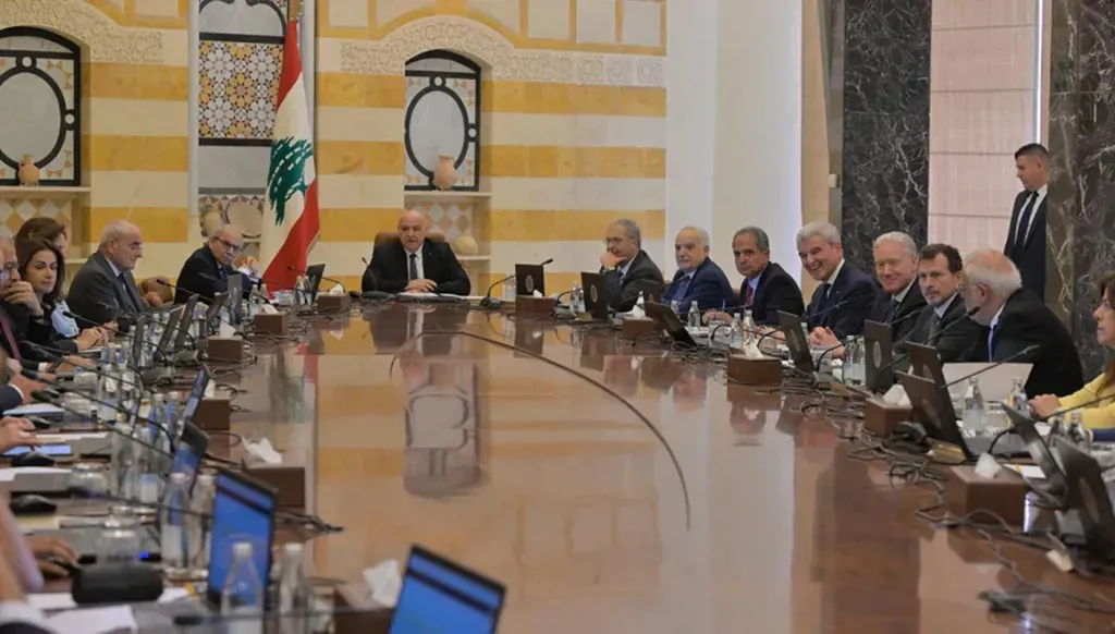 image20250901T053405.741_053412_large جلسة من تاريخَين… فاحذروا خيبتنا؟