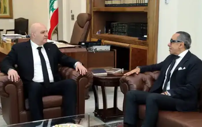 السفير المصري علاء موسى الرئيس عون