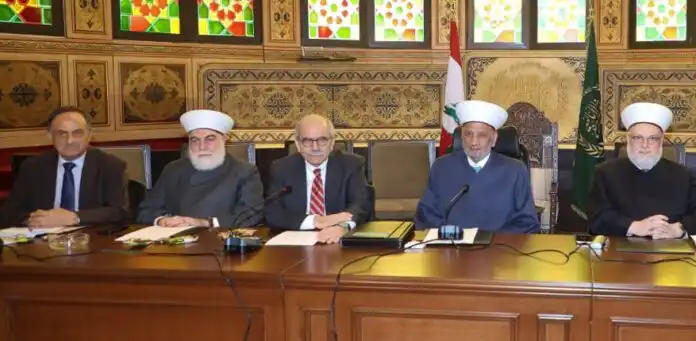 المجلس الشرعي يظلّل سلام بعباءته