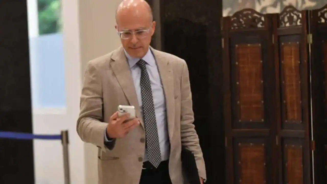 الوزير فادي مكي