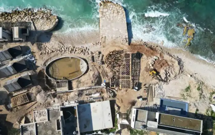 املاك بحرية اعتداء