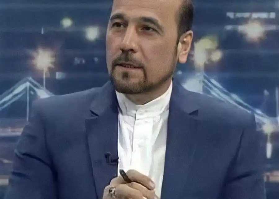 صحافي ايراني