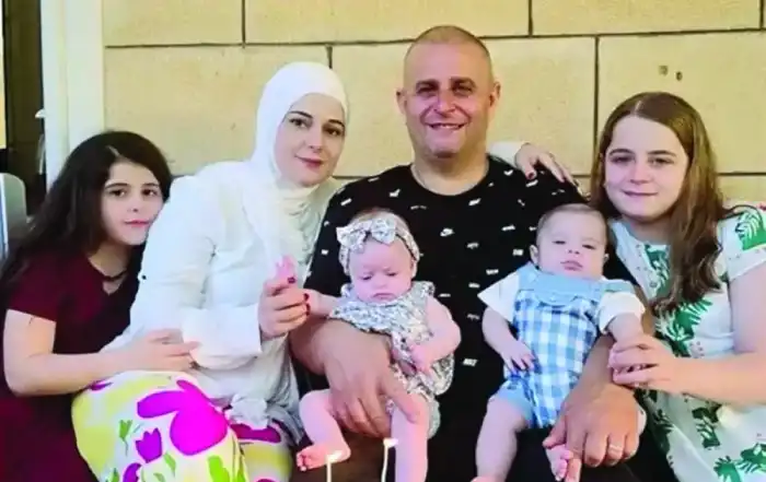 صورة لعائلة شادي شرارة المنكوبة