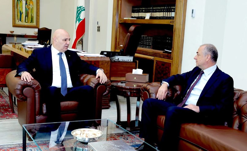 عون ضمن انعقاد جلسة الحكومة بنصاب كامل وسط سعي لتوافق حول خطة حصر السلاح
