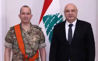 عون قائد الجيش تكريم