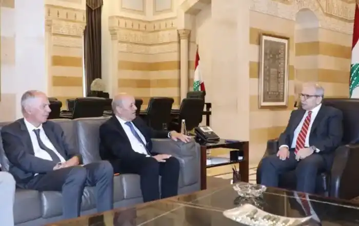 لودريان سلام