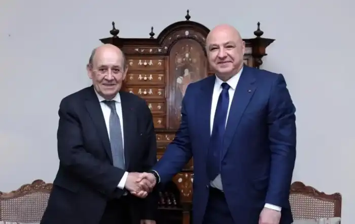 لودريان عون2