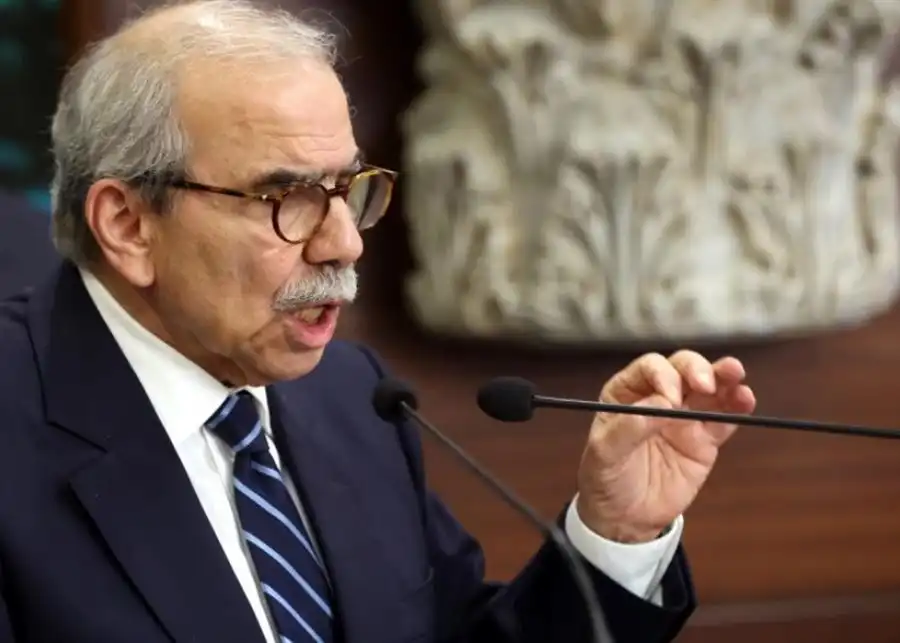 نواف سلام 711