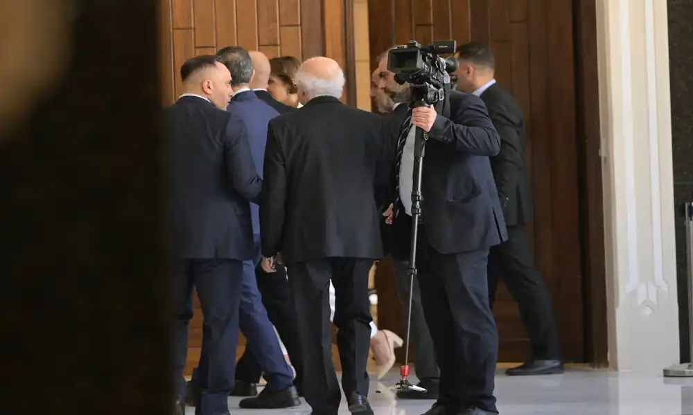 وزراء الثنائي انسحاب