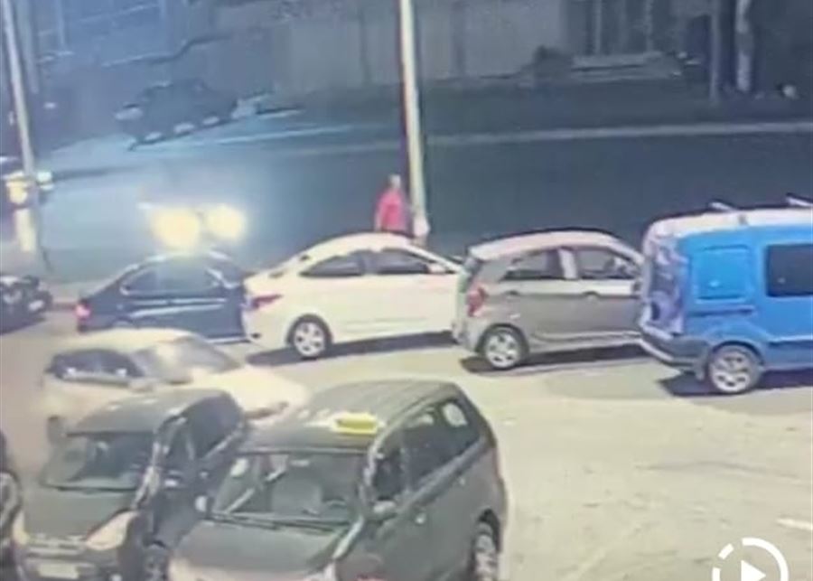 TQYEWTSSCH بالفيديو – لحظة وقوع حادث أمام سوبرماركت “لو شاركوتييه نتج عنه قتيل