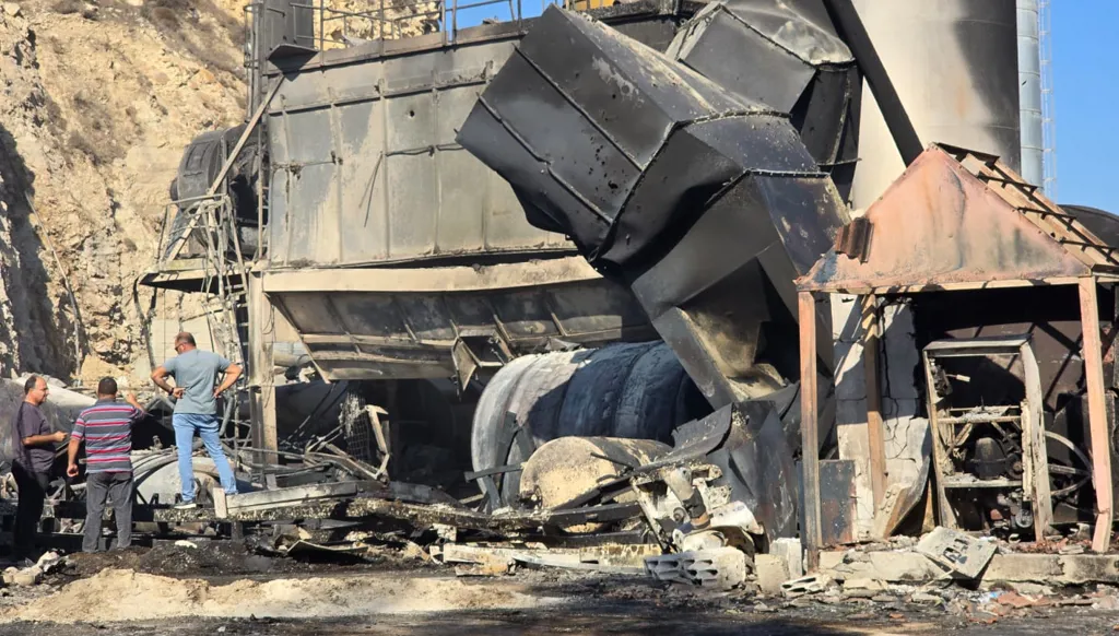 المخاوف اللبنانية إلى ذروتها من انفلات التصعيد الإسرائيلي والتدمير الاقتصادي