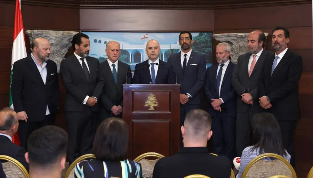 WhatsAppImage20251022at17.57.49_b1ac4a40_203108_large المأزق الانتخابي في عقر دار السلطة التنفيذية وسلام لتحويل “الحزب” سياسياً بلا ميليشيا