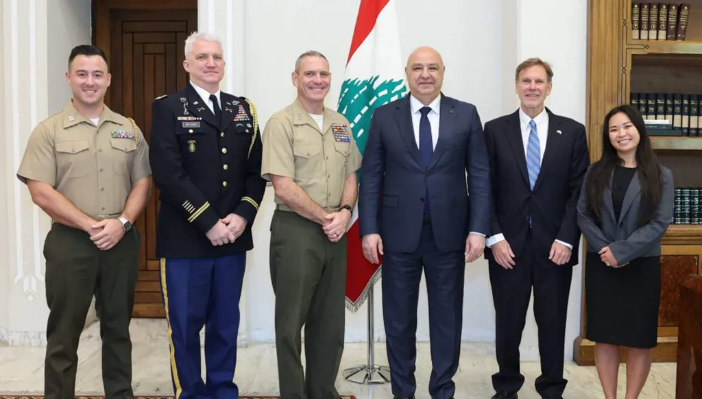 جولة “الميكانيزم” في بيروت على إيقاع الغارات… مقررات “دسمة” للحكومة وتمرير الترسيم مع قبرص