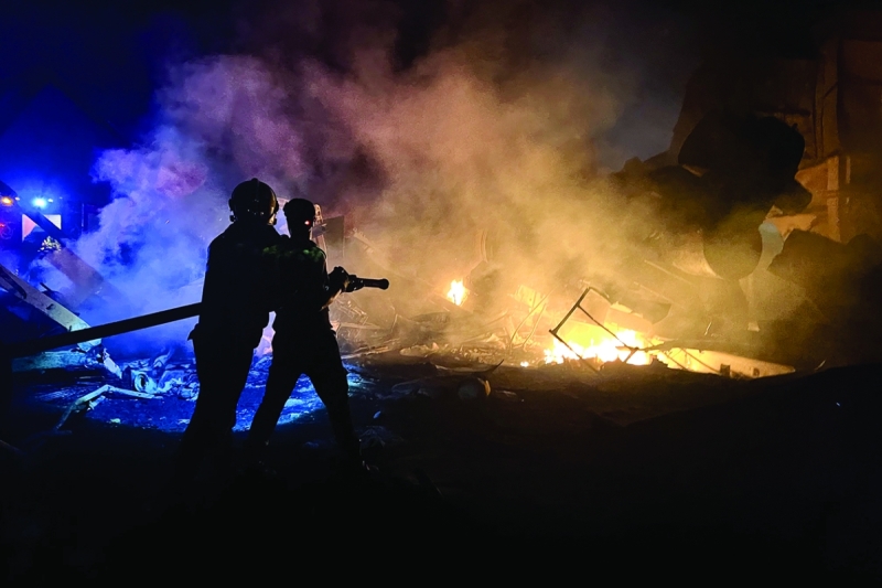 download (19) «إغراء» أميركي بالثناء وإغراقٌ إسرائيلي بالنار لدفْع لبنان إلى التفاوض المباشر