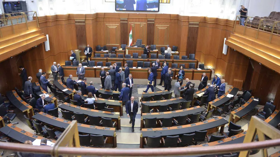 صراعُ القوى يُنذر بمجلسٍ مشلول: هل دخل التشريع إجازةً مبكرة؟