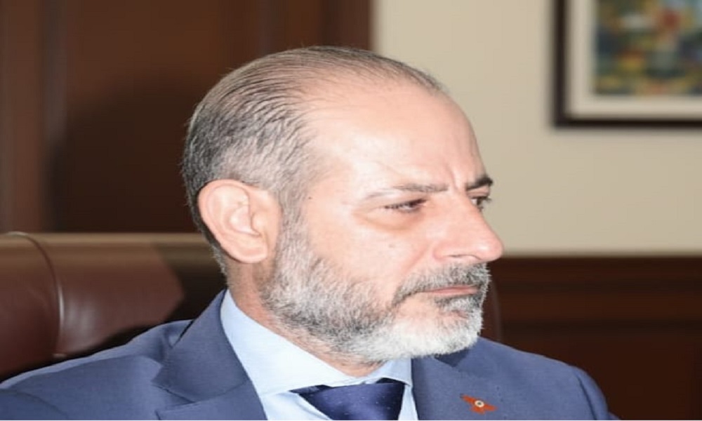 مراد لبري: من رهن الطائفة لإيران هو من عزلها عن لبنان