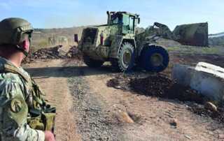 الجيش اللبناني يزيل مكعبات أسمنتية وسواتر ترابية أقامها الاحتلال في خراج بلدة عيترون