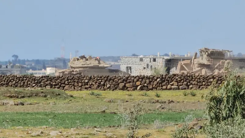 الجيش الإسرائيلي يتوغل داخل قرية بالقنيطرة