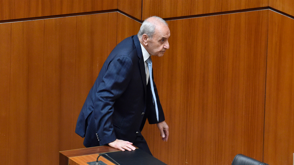 بري 32 لا تراجع في ملف نزع سلاح “الحزب” والكونغرس يهدد بعقوبات على بري