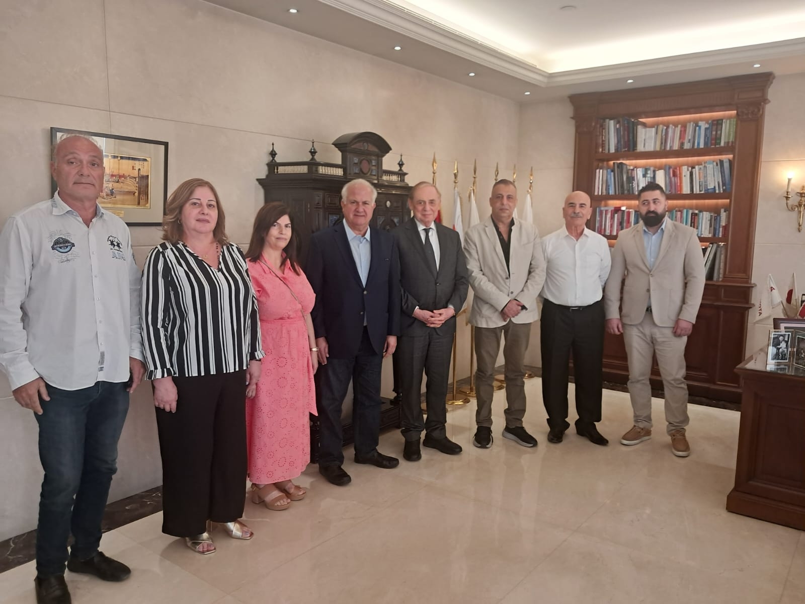المودعون يهاجمون خطة الحكومة