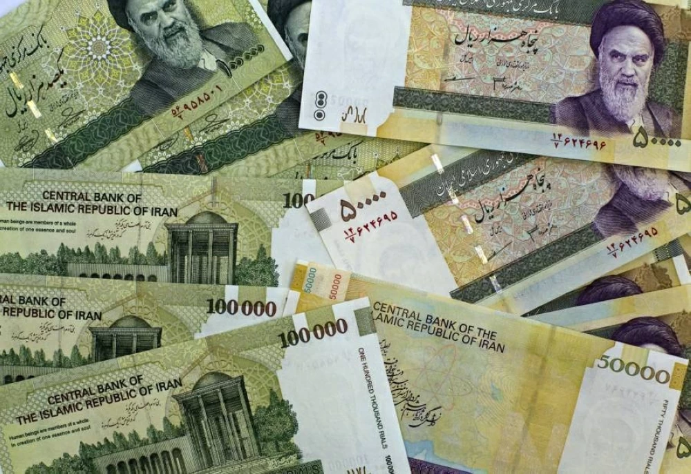 ريال ايراني إيران تُعيد هيكلة العملة.. ريال جديد يعادل 10 آلاف ريال قديم