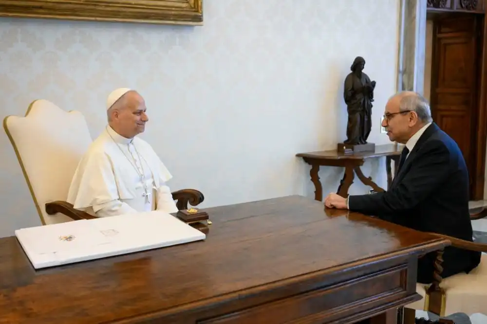 سلام البابا