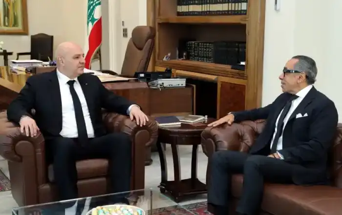 عون مستقبلاً السفير المصري في قصر بعبدا