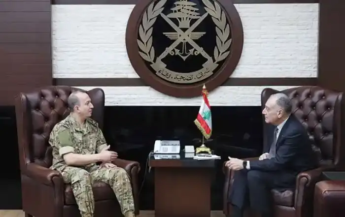 قائد الجيش العماد رودولف هيكل خلال اجتماعه بالمدير التنفيذي لمجموعة الدعم الأميركي من أجل لبنان إد غبريال