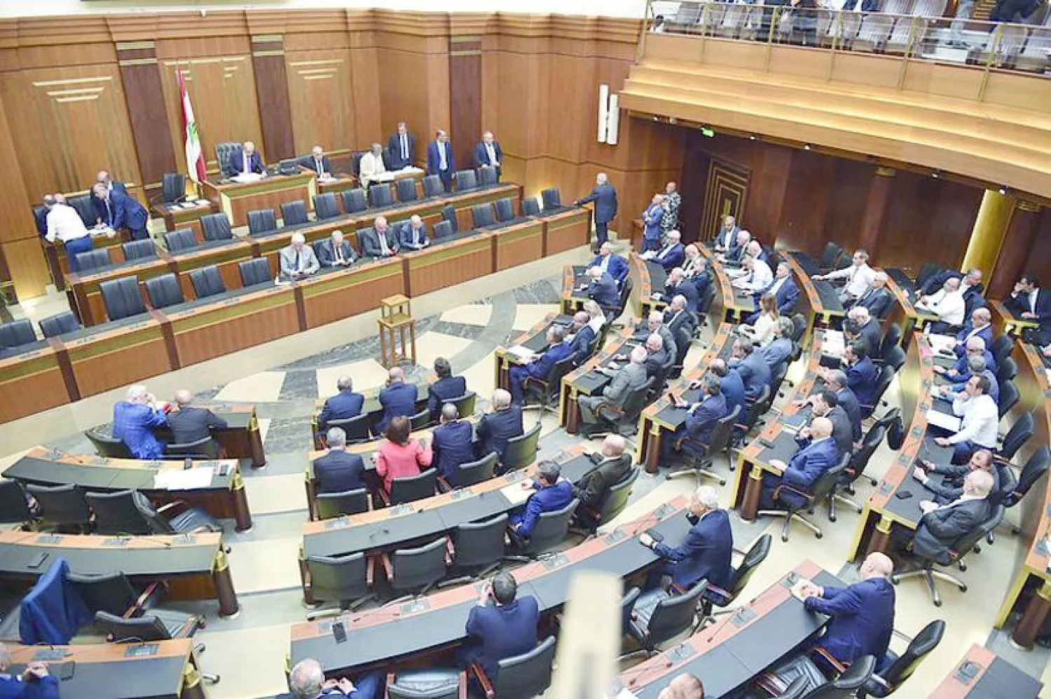 قانون الانتخاب أمام تسوية تلغي تمثيل المغتربين واقتراعهم من الخارج