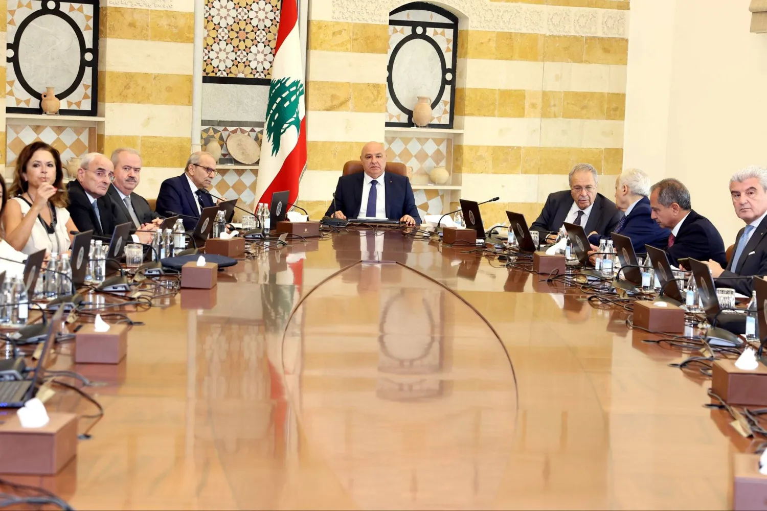 الحكومة أمام «مهمة صعبة» في التعامل مع قانون الانتخاب