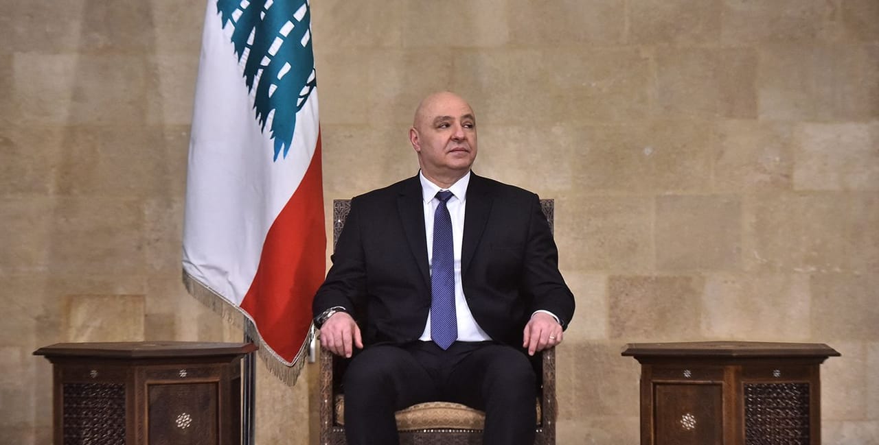 918339541205 عون لن يتراجع… ومصدر عسكري رفيع: جناحان في “الحزب”