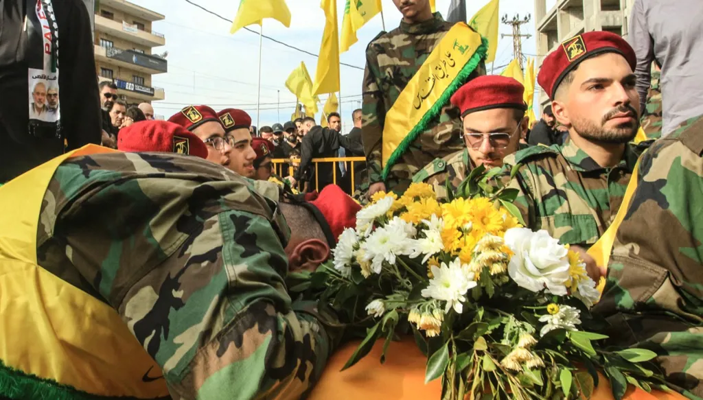 AFP__20251102__82RK27A__v3__MidRes__TopshotLebanonIsraelConflictHezbollah_161935_large “جسر القارات” لن يرحم “الحزب”!