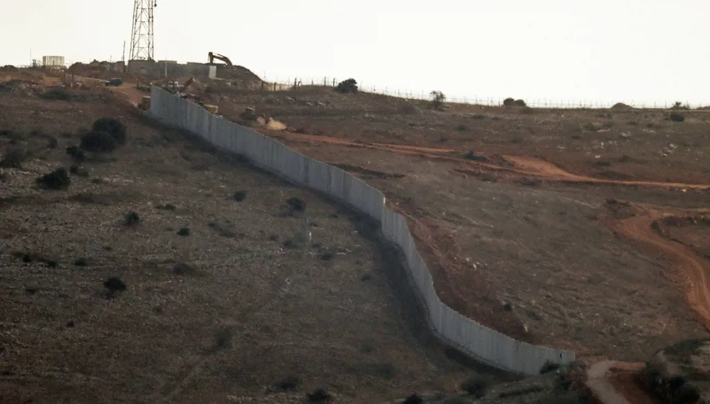 AFP__20251112__83TQ8CV__v1__MidRes__LebanonIsraelConflict_055510_large أسبوع مفصلي للأزمة الانتخابية و”الإطلالة السعودية”… لبنان يواجه القضم الإسرائيلي الجديد بشكوى عاجلة