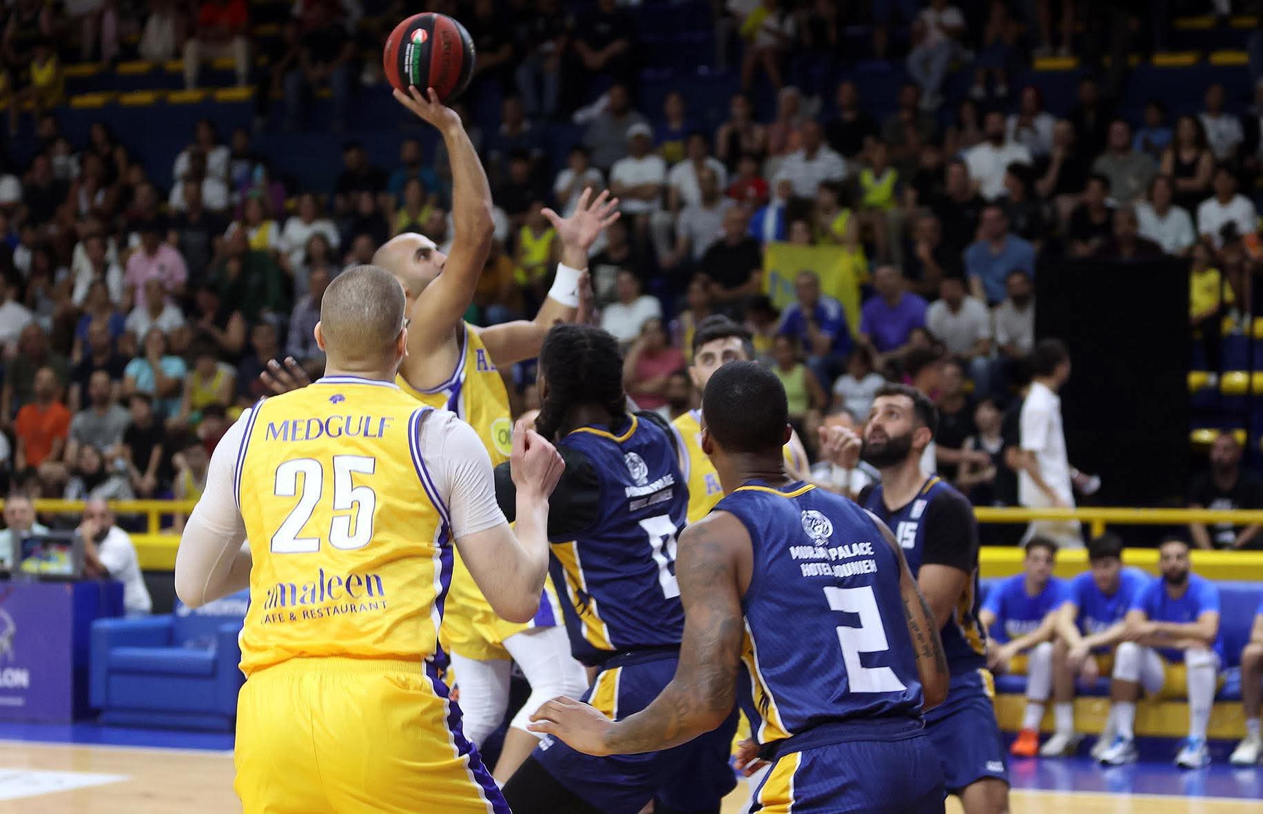 FB_IMG_1762111193749~2 الرياضي يفرض إيقاعه في المنارة ويُسقط NSA بالأداء الجماعي!