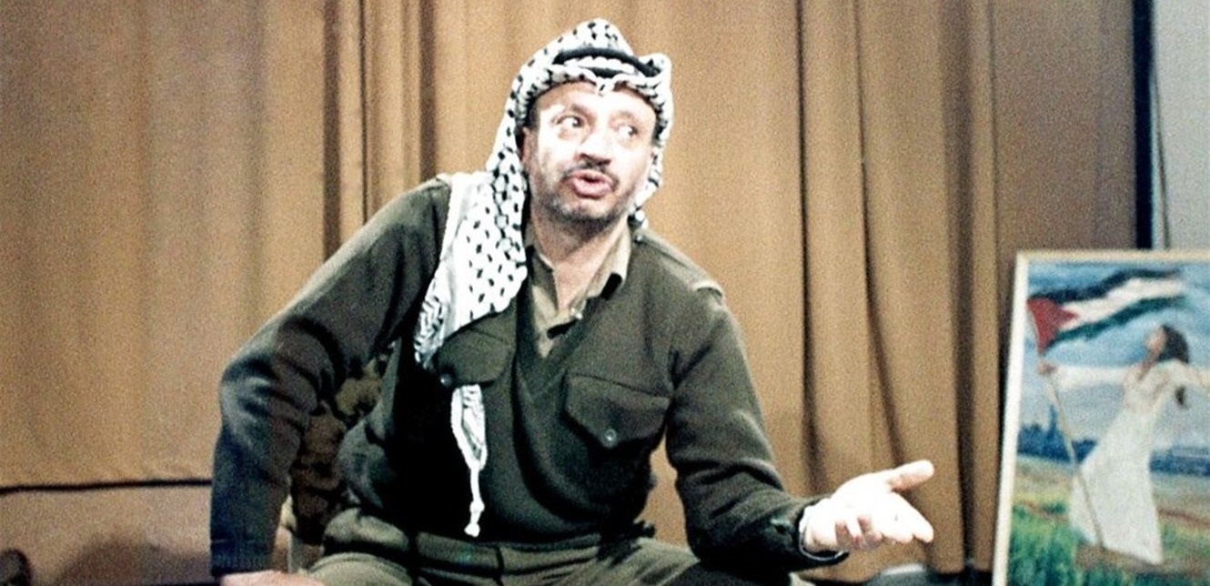 اكتشف خطر “البيجر”.. أسرار مثيرة عن ياسر عرفات في لبنان!