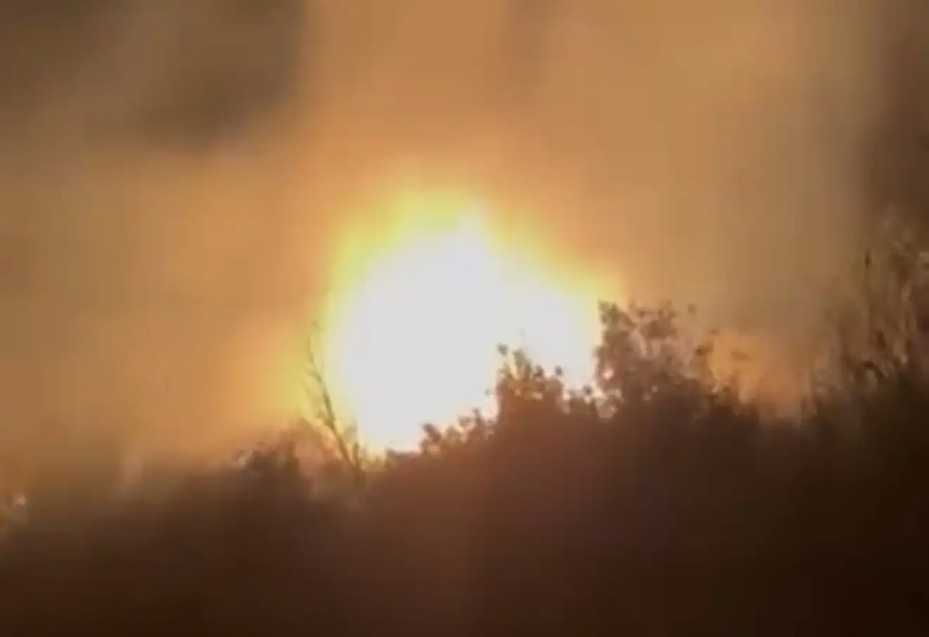 بالصورة- طريقة مبتكرة في اشعال النيران… هكذا اشتعل الحرج بين بحنين وعاراي!