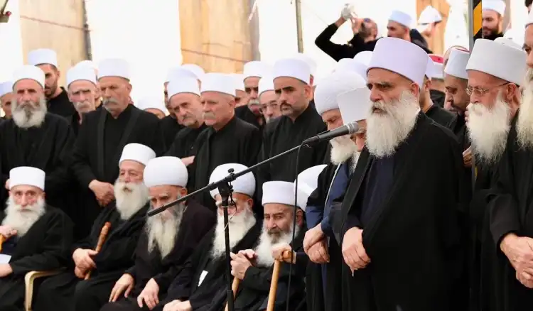 شيخ العقل: لوحدة الصف