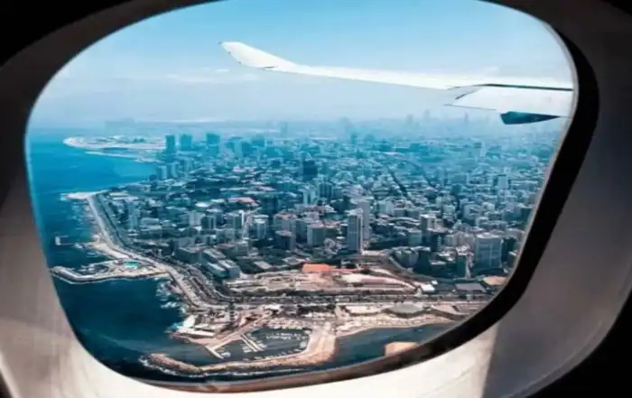 طائرة نافذة لبنان