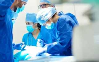 عمليات جراحيّة