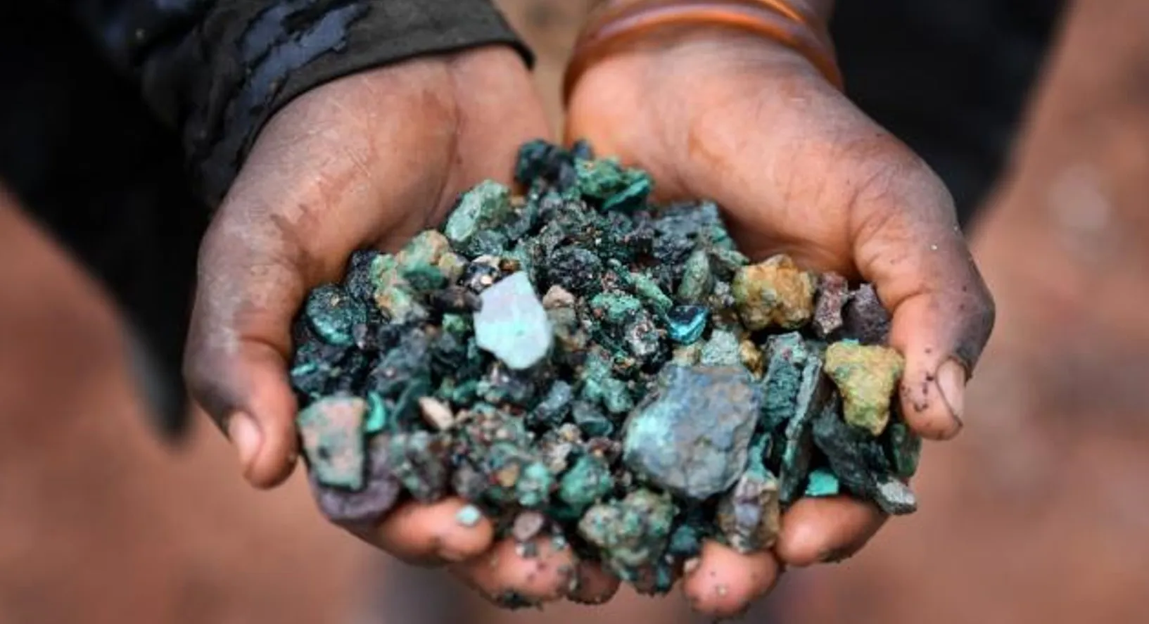 في لبنان المعادن الثمينة