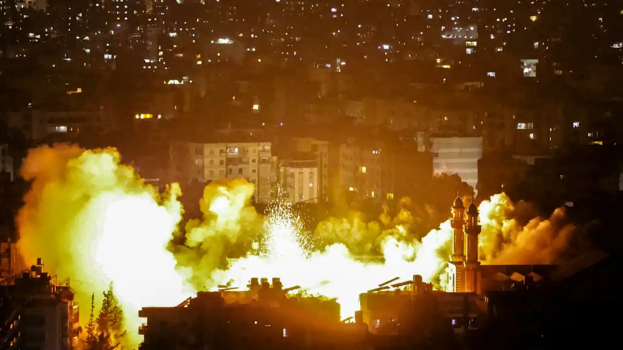 لبنان غارة عنيفة ليل