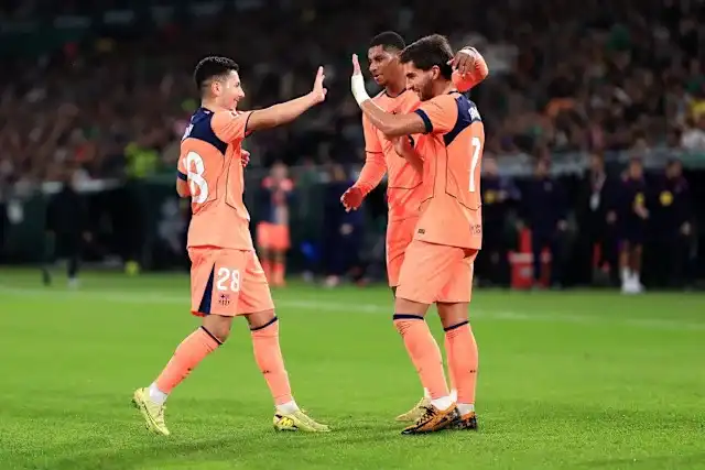 b78d286f74b43c178dee8af7597e88a9.webp فليك يراهن ويُصيب… خماسية كتالونية ورسالة قوية للمنافسين