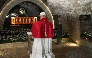 البابا ضريح شربل