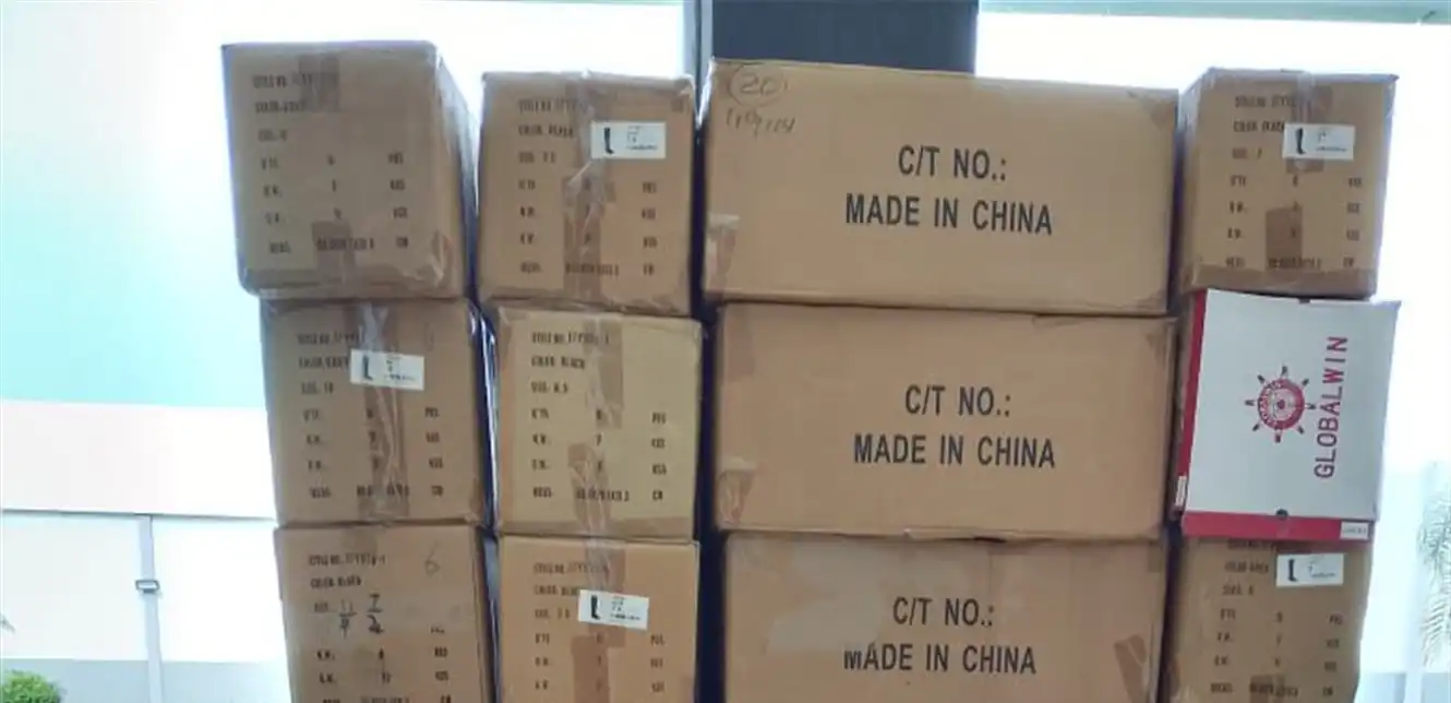 بضاعة بالفيديو- ضبط شاحنة محمّلة بأحذية مهرّبة خاضعة لقانون مقاطعة اسرائيل