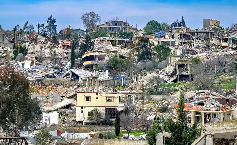 جنوب قرى مدمرة