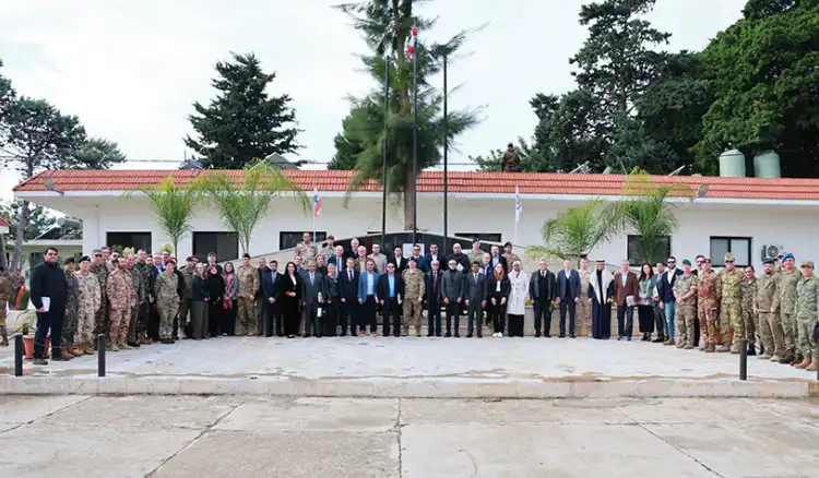 جولة ميدانية لسفراء وملحقين عسكريين للاطلاع على المرحلة الأولى من خطة الجيش في جنوب الليطاني