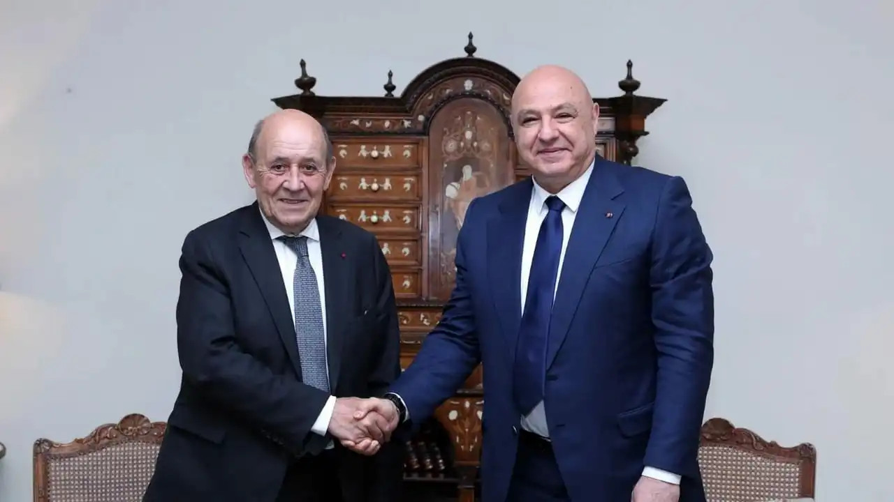 عون مع لودريان